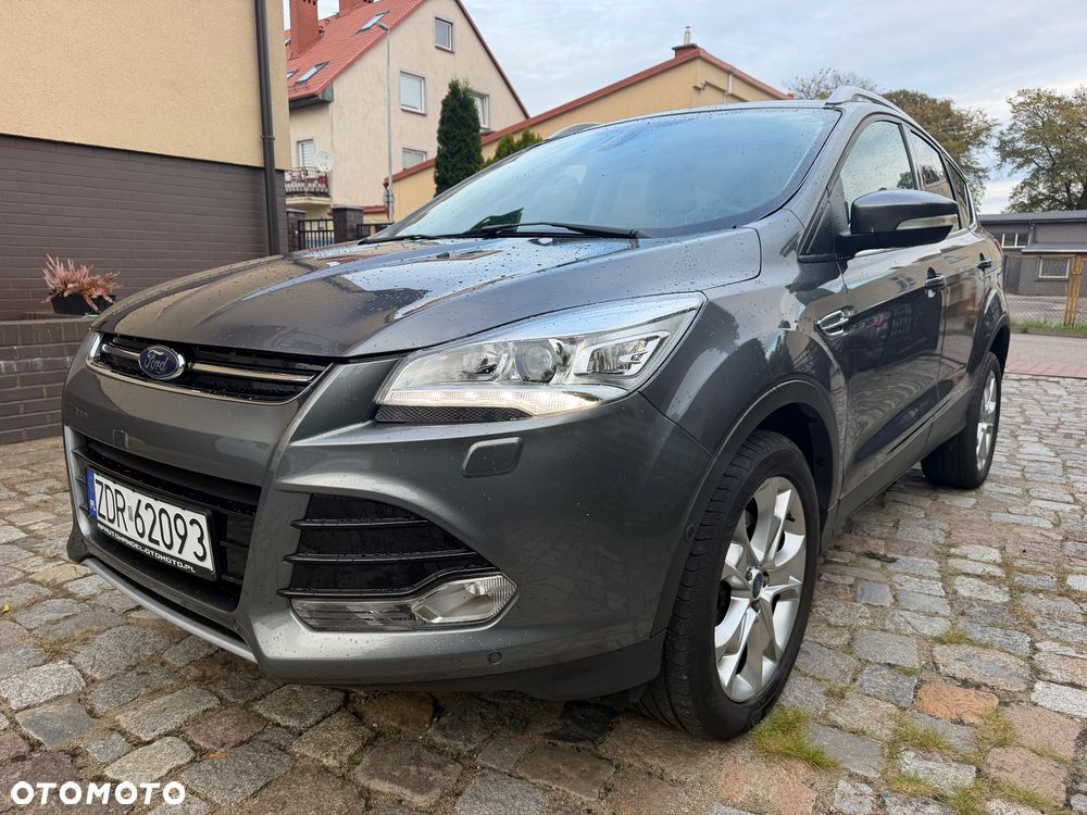 Ford Kuga - 1