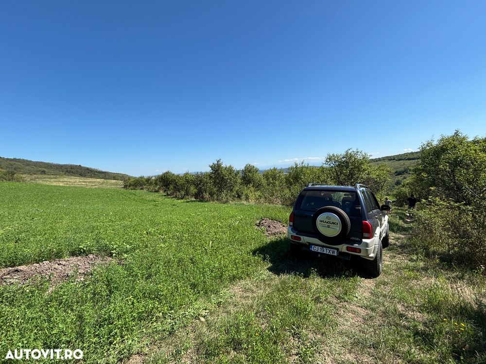 Suzuki Grand Vitara 2.0i - 23