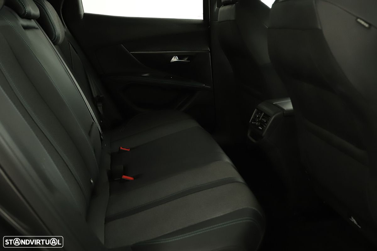 Peugeot 3008 1.2 PureTech Allure Pack - 23