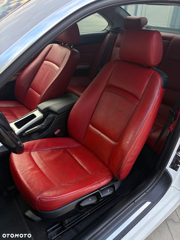 BMW Seria 3 320d DPF M Sport Edition - 11