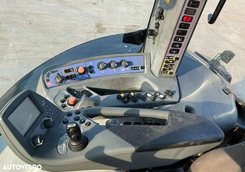 Valtra S353 Tractor - 6