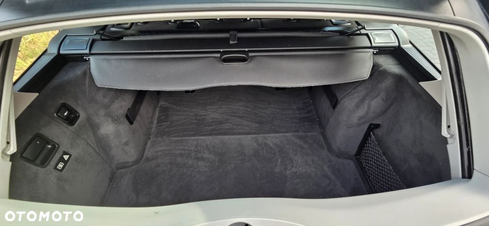 BMW Seria 3 320d DPF - 32