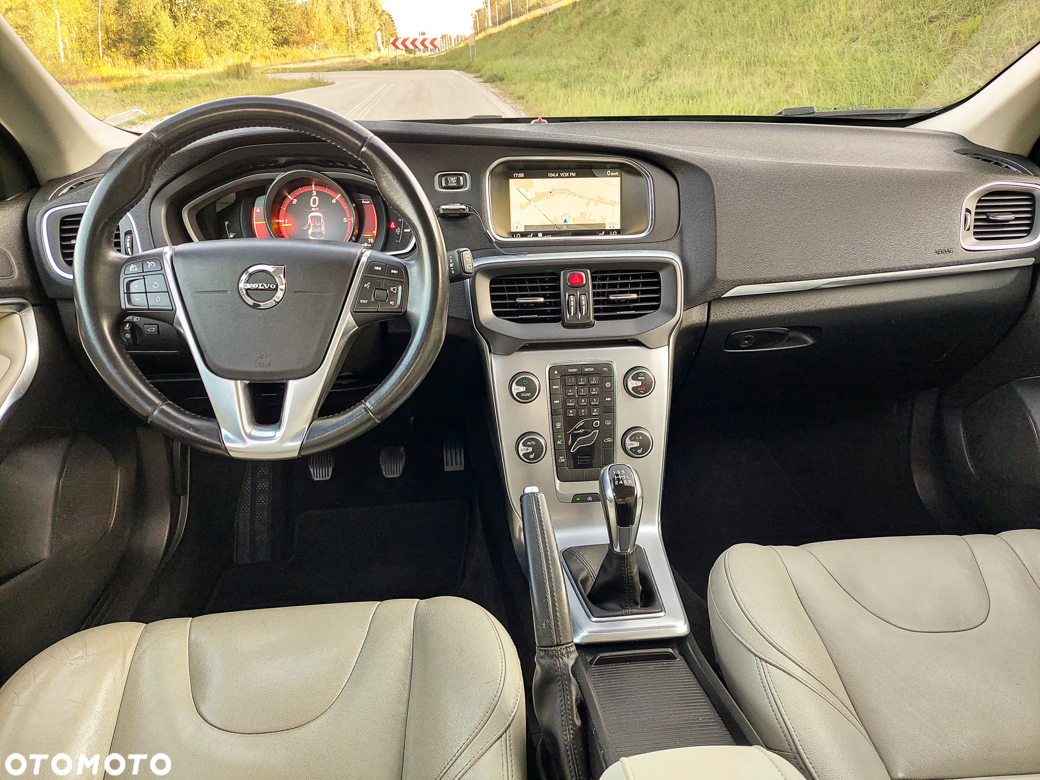 Volvo V40 D3 Drive-E Inscription - 21