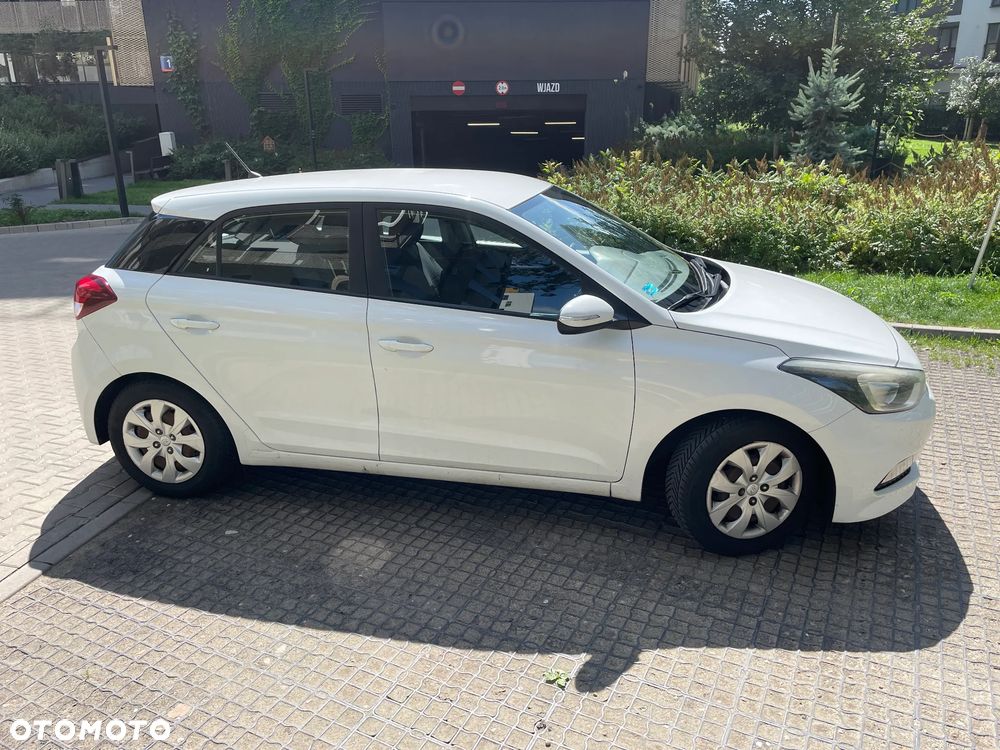 Hyundai I20 2015 photo 4