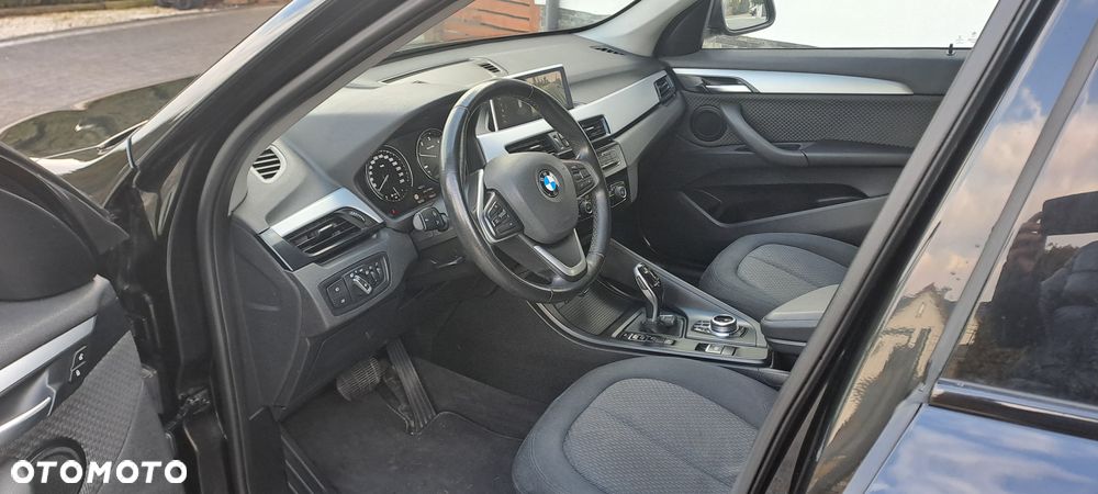 BMW X1 xDrive18d xLine - 21