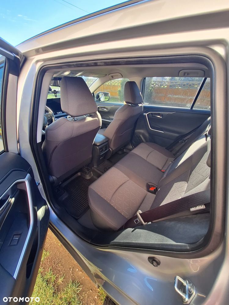 Toyota RAV4 - 7