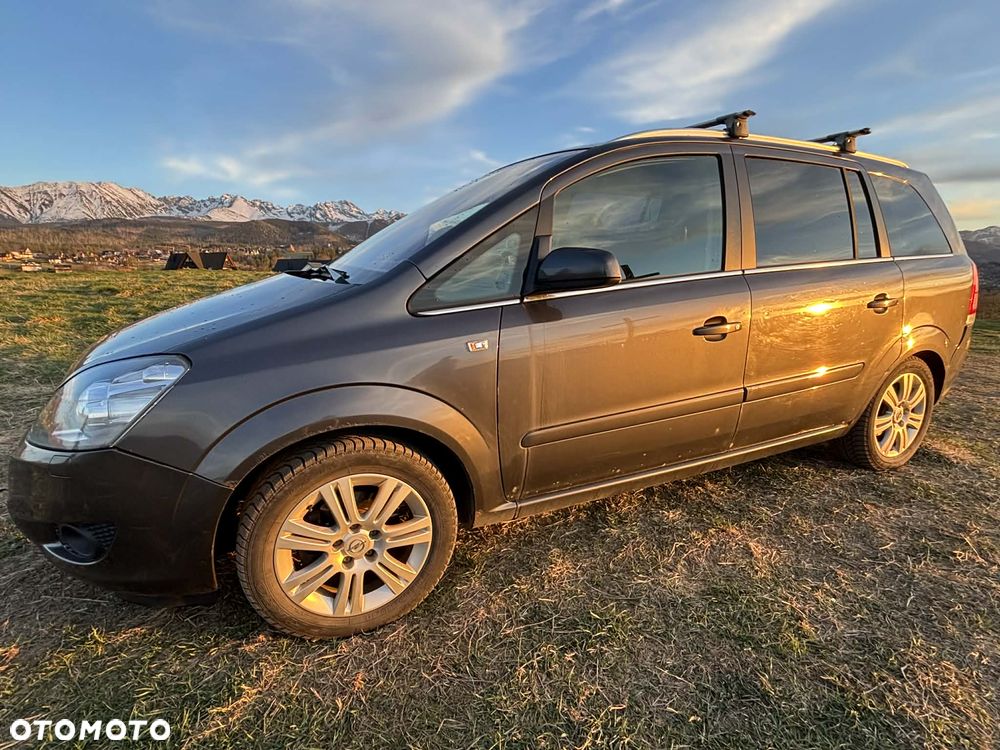 Opel Zafira - 4