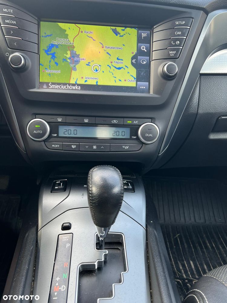 Toyota Avensis 2018 photo 5