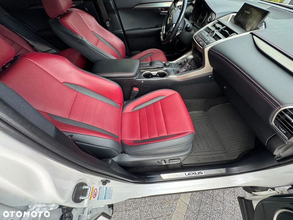 Lexus NX 300h E-FOUR F SPORT - 29