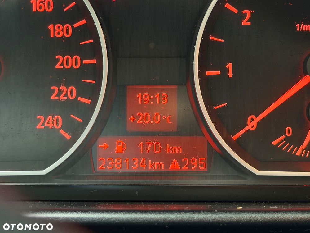 BMW Seria 1 120i - 10