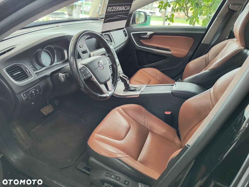 Volvo S60 T5 Drive-E Momentum - 5