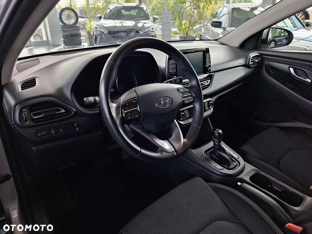 Hyundai i30 1.6 D Comfort DCT - 24
