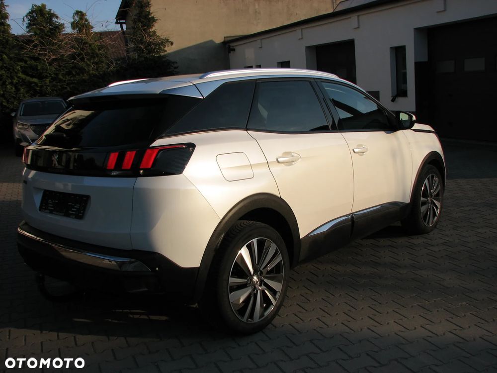 Peugeot 3008 BlueHDi 130 Stop & Start EAT8 Allure Pack - 8