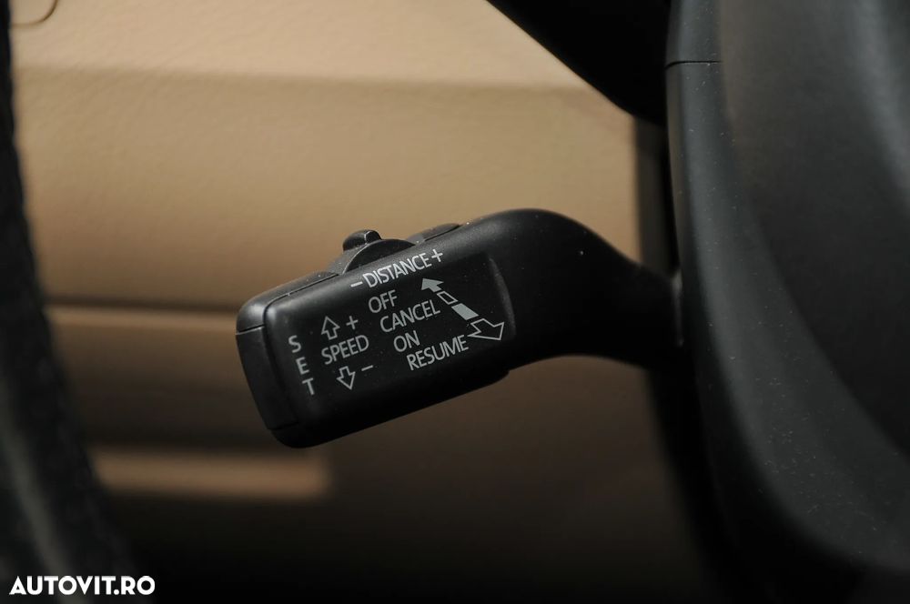 Volkswagen Passat CC 2.0 TDI DSG BMT - 25