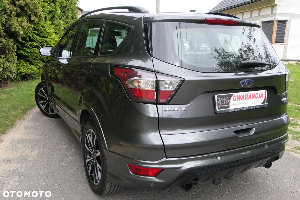 Ford Kuga 1.5 EcoBoost 2x4 ST-Line - 10