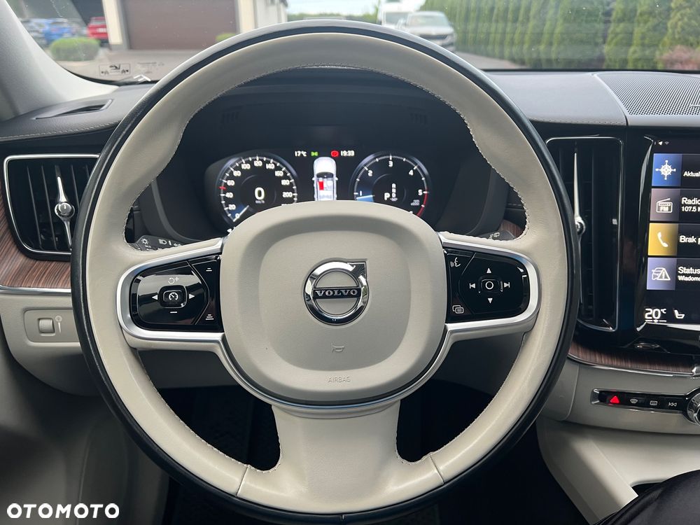 Volvo XC 60 B4 D AWD Inscription - 34