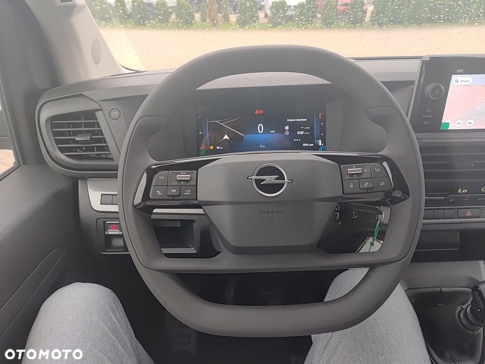 Opel Vivaro - 27