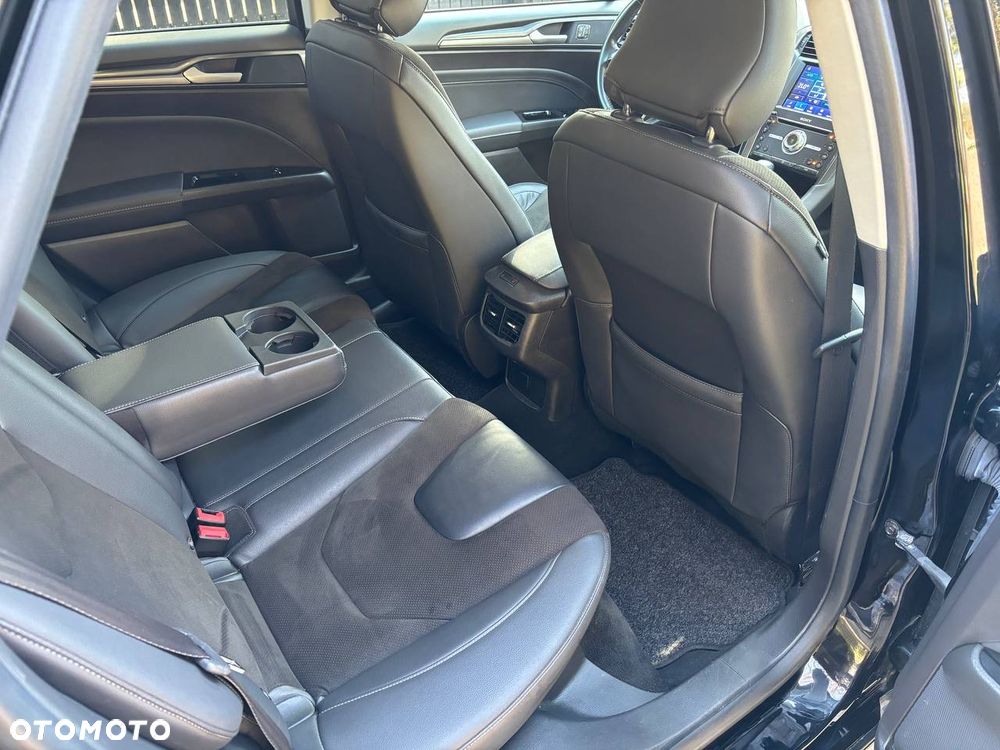 Ford Mondeo 2.0 Hybrid Titanium - 10