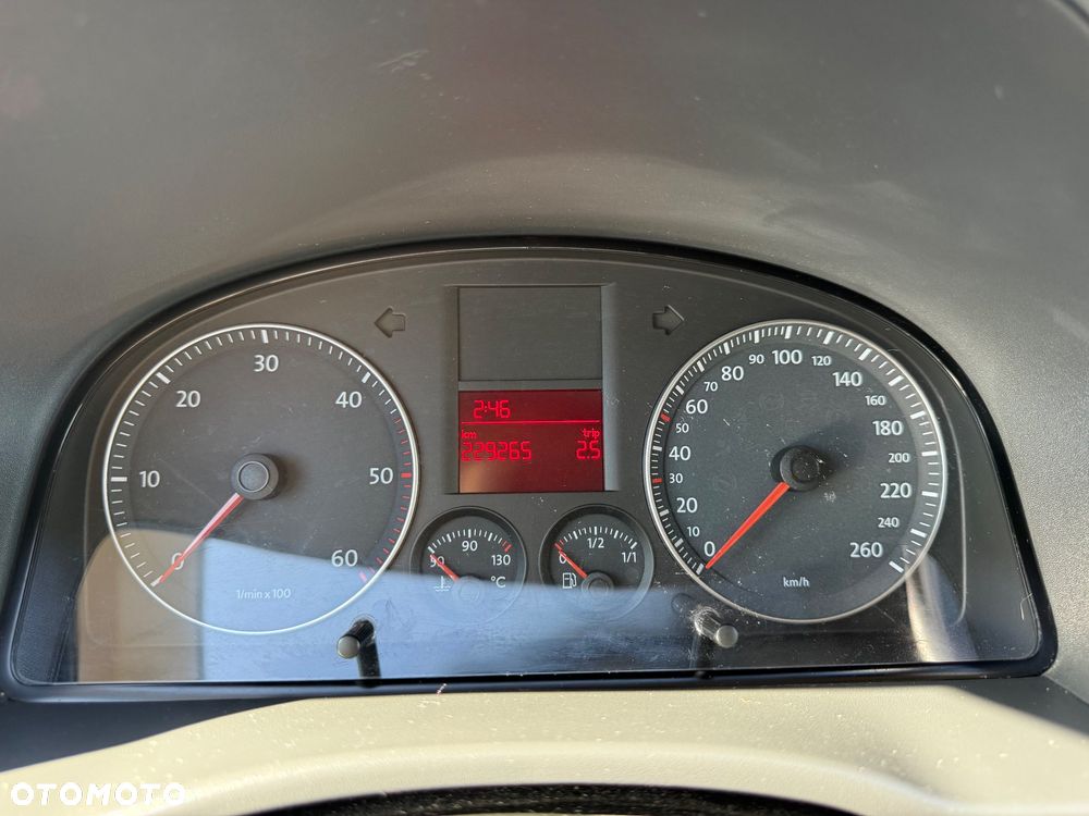 Volkswagen Caddy 1.9 DPF DSG Life Style (5-Si.) - 26