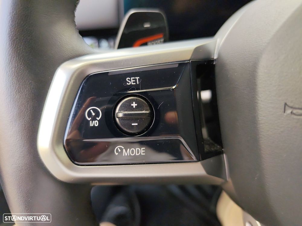 BMW 530 e Pack Desportivo M - 18