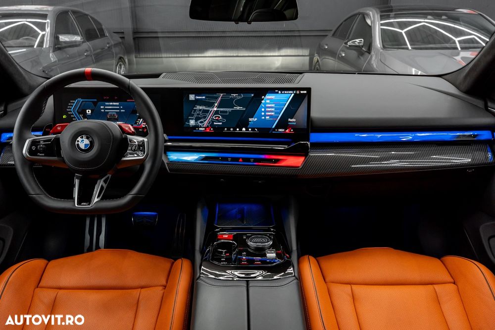 BMW M5 xDrive - 11