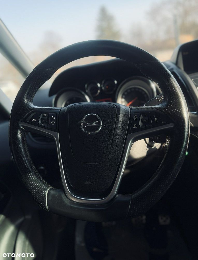 Opel Zafira - 32