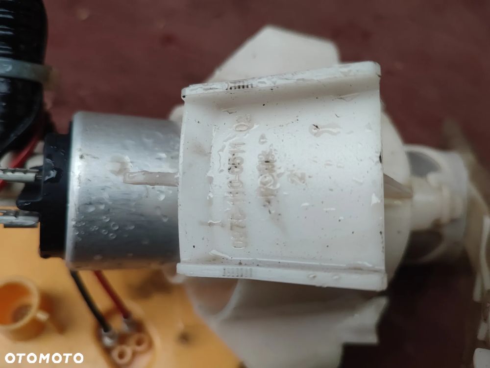 BMW F06 / F07 / F10 / F11 / F12 / F13 / ORYGINALNA POMPA PALIWA Z BAKU DO SILNIKÓW DIESLA GAMY N57 / N47 ( 2.0D / 3.0D / 3.5D / 4.0D / 5.0D ) O NR.  16 11 7 260 648 OEM W BARDZO DOBRYM STANIE - 11