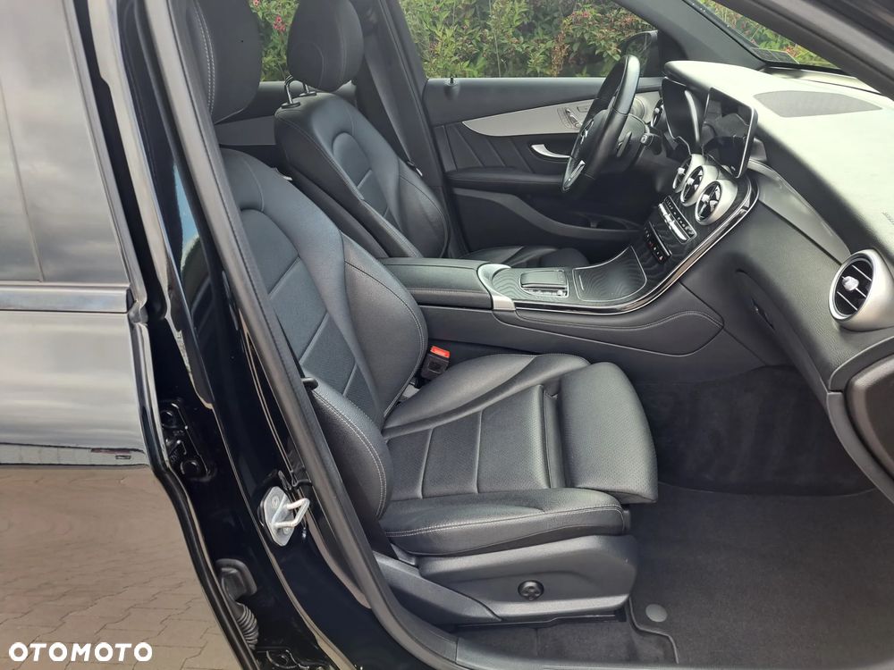 Mercedes-Benz GLC - 9