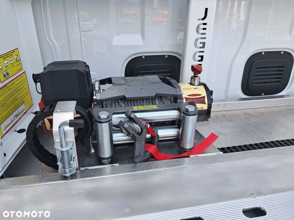 Renault Nowy Master Autolaweta - 10