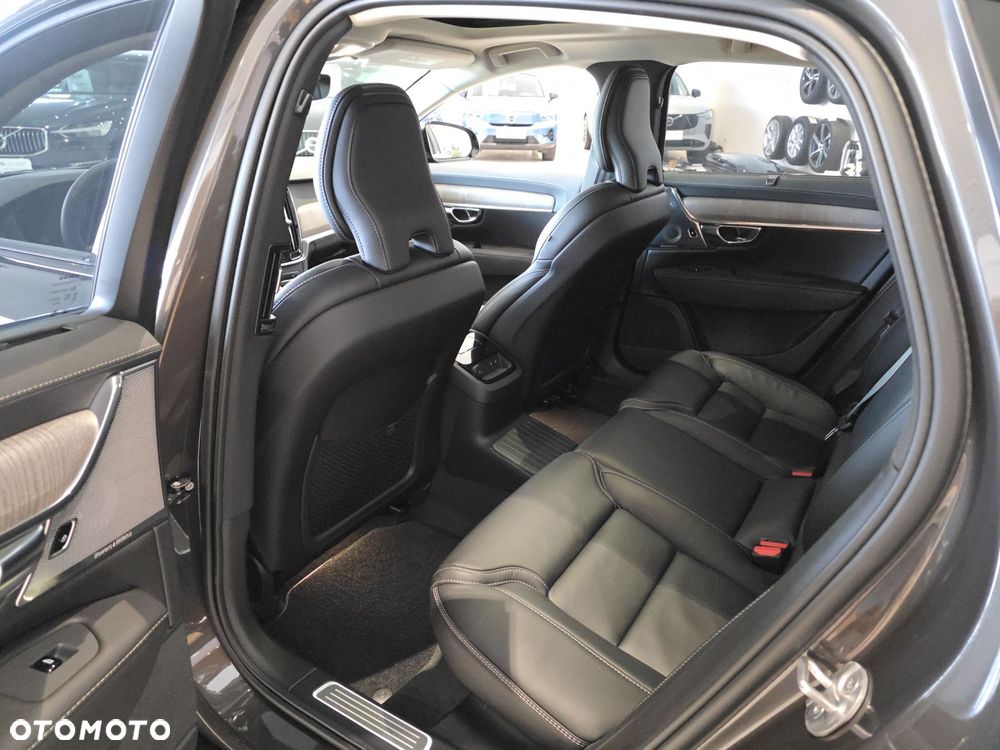 Volvo S90 - 17