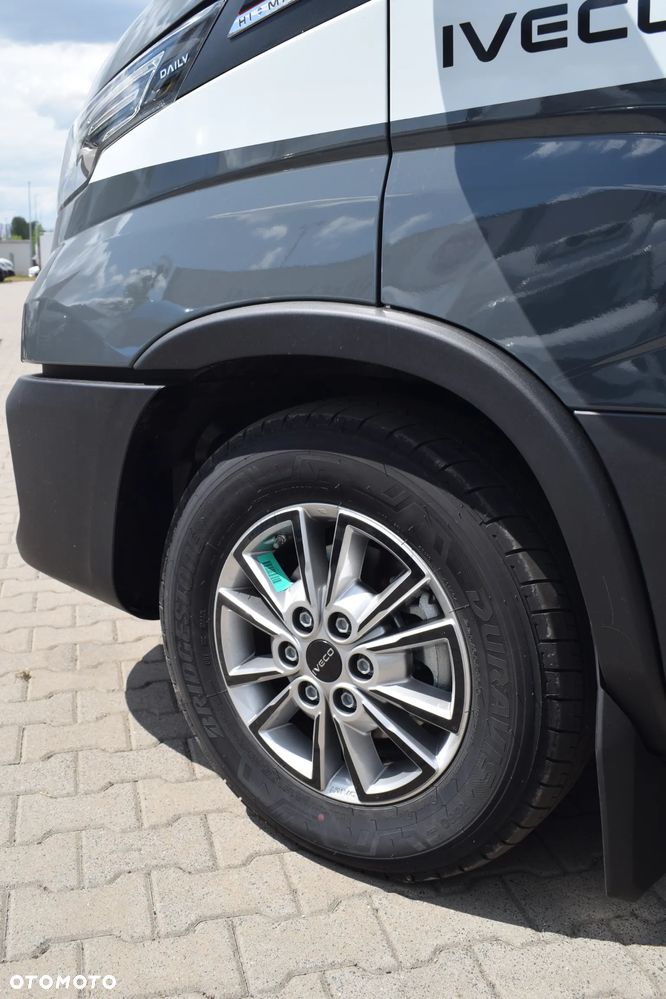 Iveco W CENIE PRZEGLĄDY EKSPOATACYJNE 4 LATA lub 300 000 km !!! - 35S18HA8V - 20