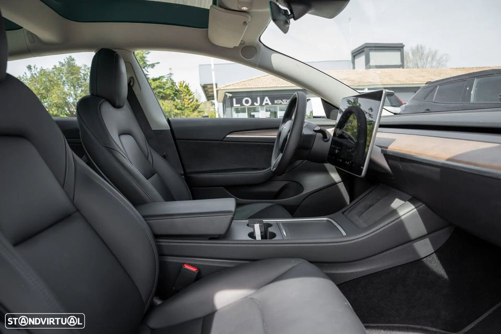 Tesla Model 3 Long Range Tração Traseira - 15