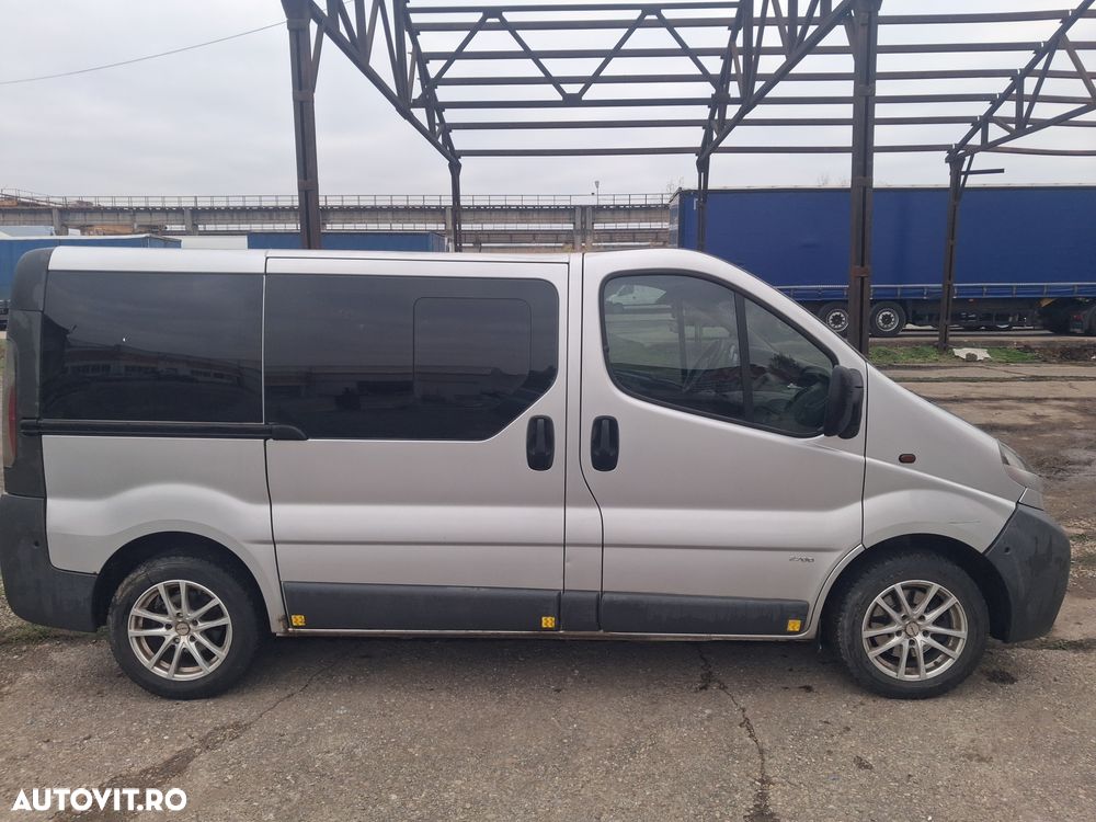 Opel Vivaro - 4