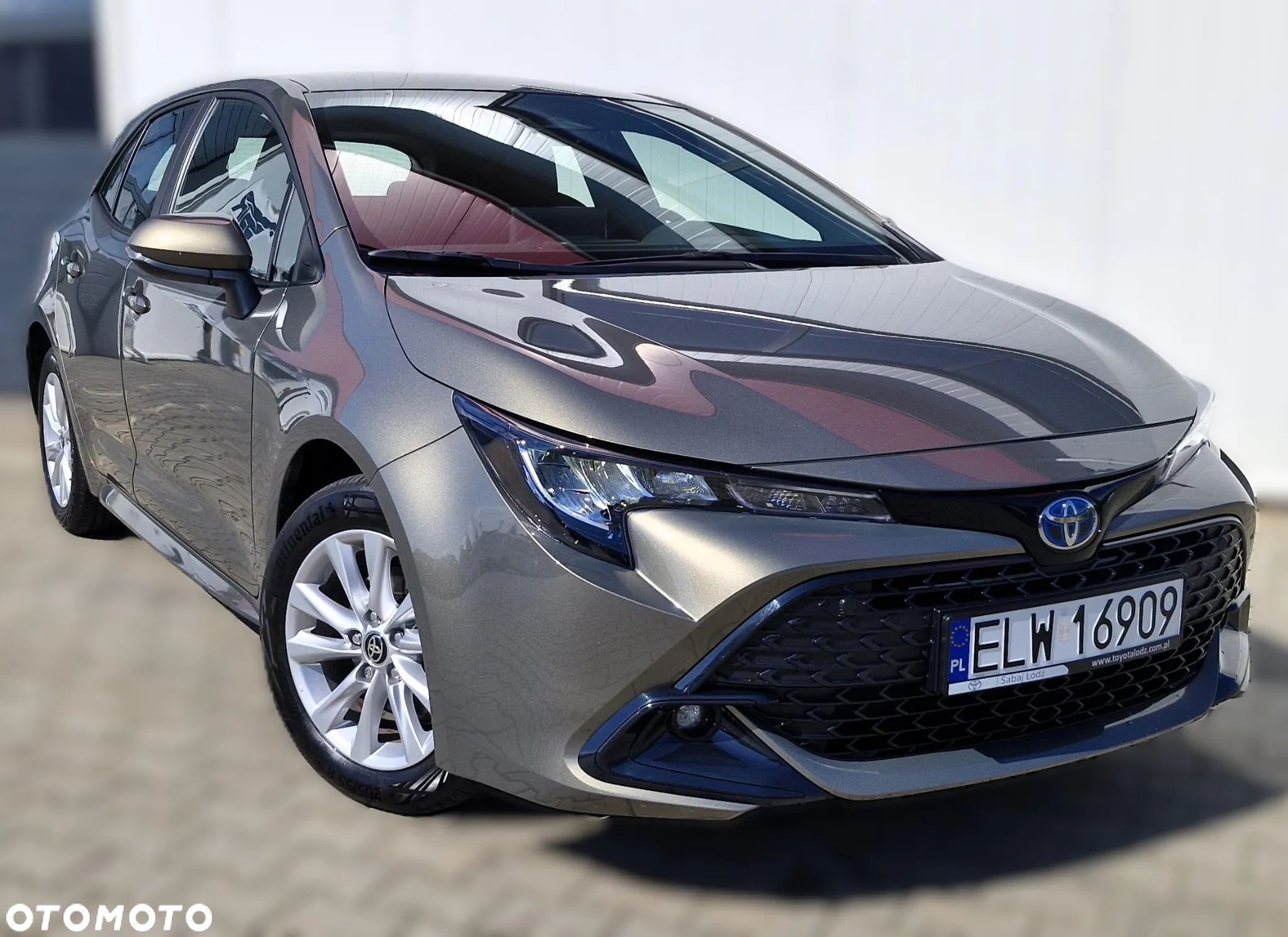 Toyota Corolla 1.8 Hybrid Comfort - 1