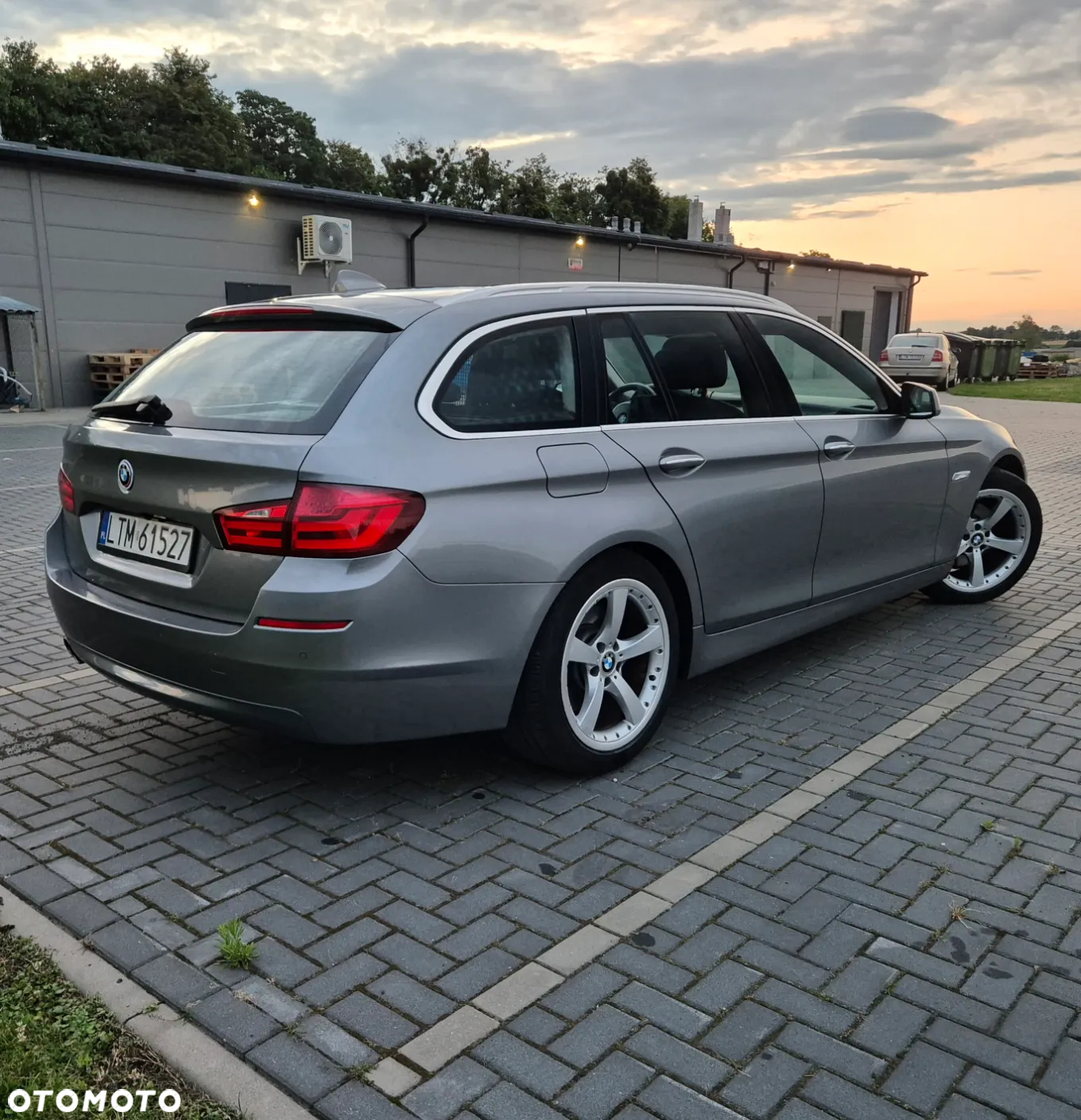 BMW Seria 5 520i Touring - 5