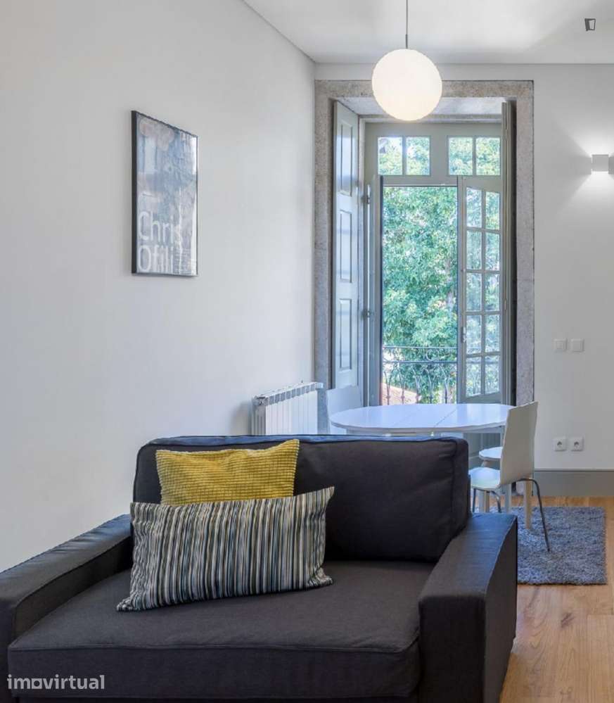 Apartamento com 1 quartos - localizado em Cedofeita Porto - Grande imagem: 3/5