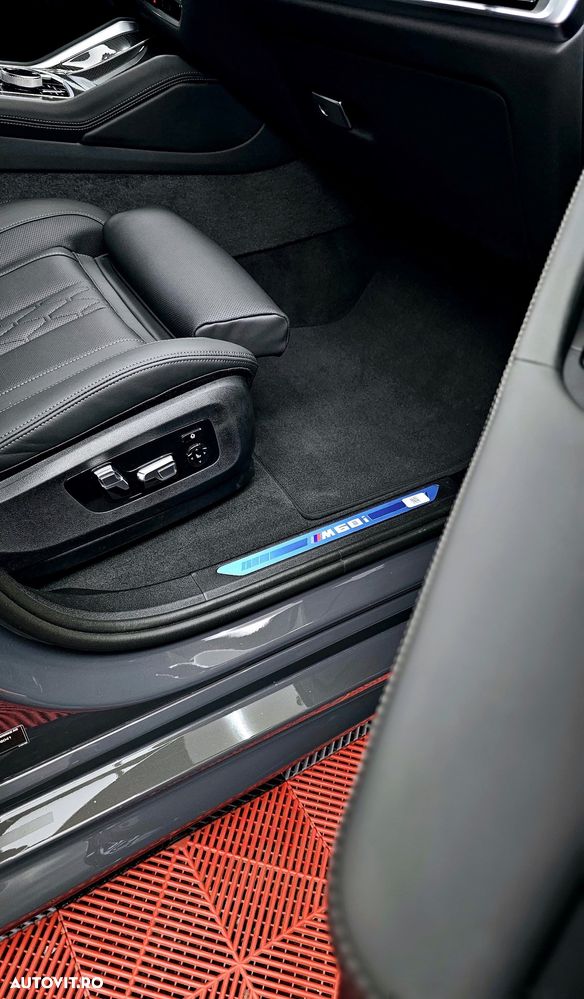 BMW X6 M M60i xDrive - 8