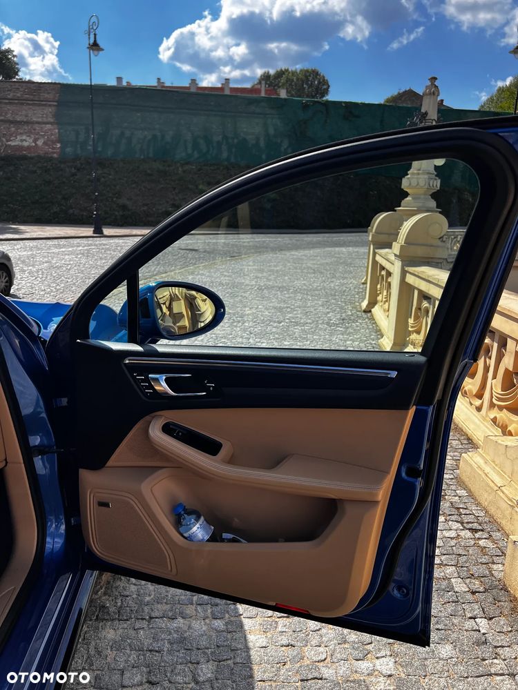 Porsche Macan Standard - 21