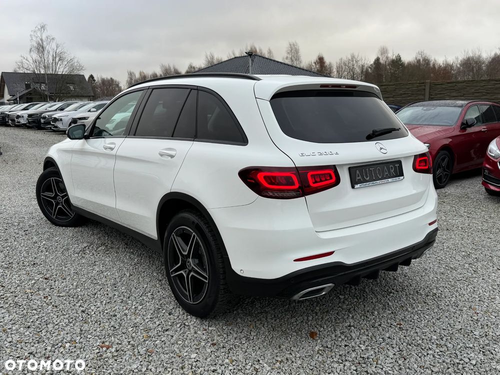 Mercedes-Benz GLC 200 d 4Matic 9G-TRONIC AMG Line - 11