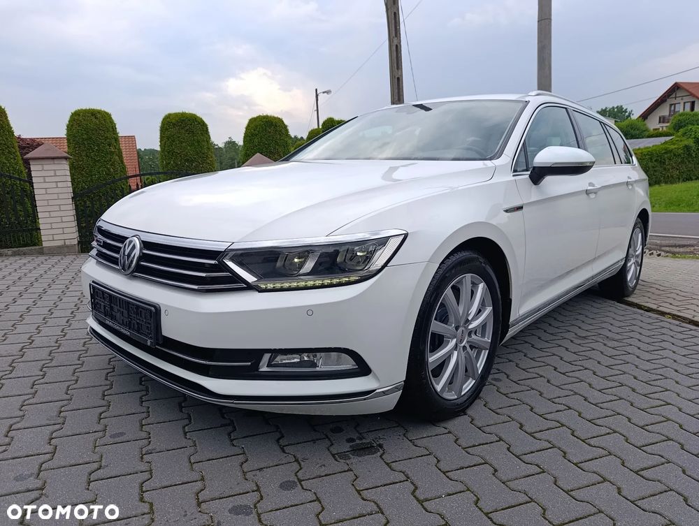 Volkswagen Passat 2.0 TDI SCR 4Motion DSG Elegance - 2