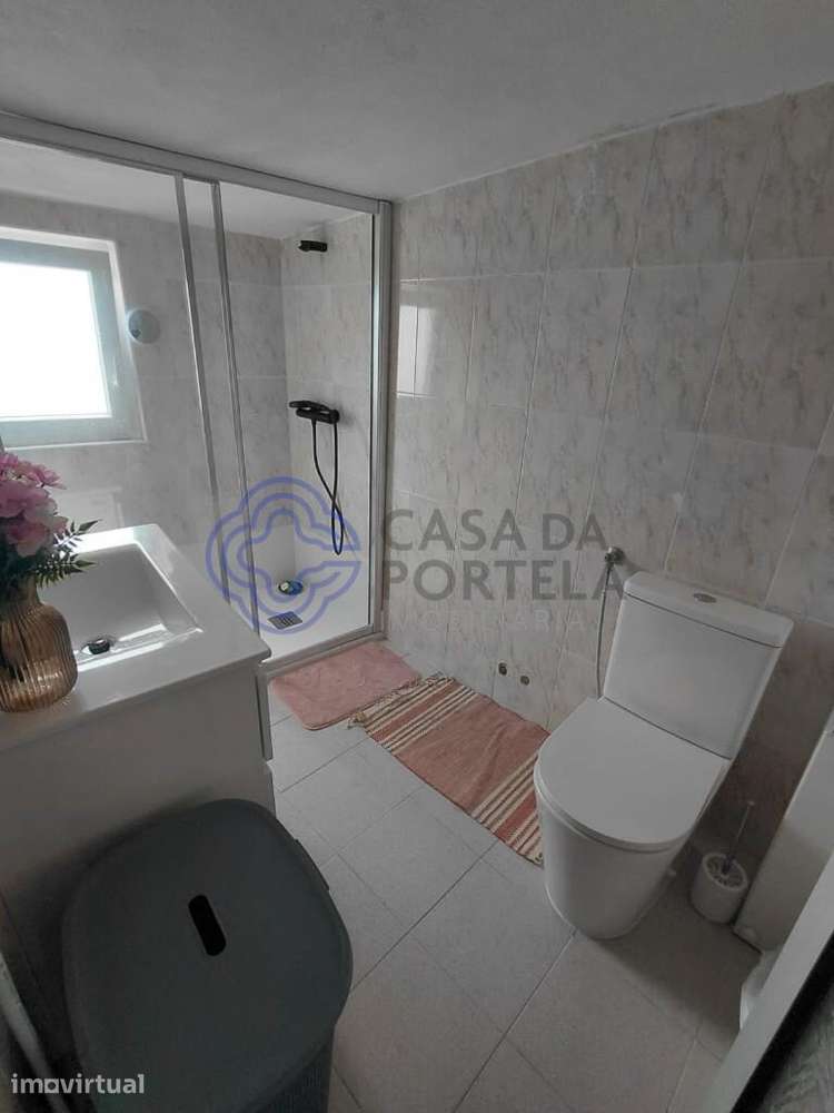 Moradia T2 com jardim e anexos| Vale Maceira|Lousã - Grande imagem: 2/43