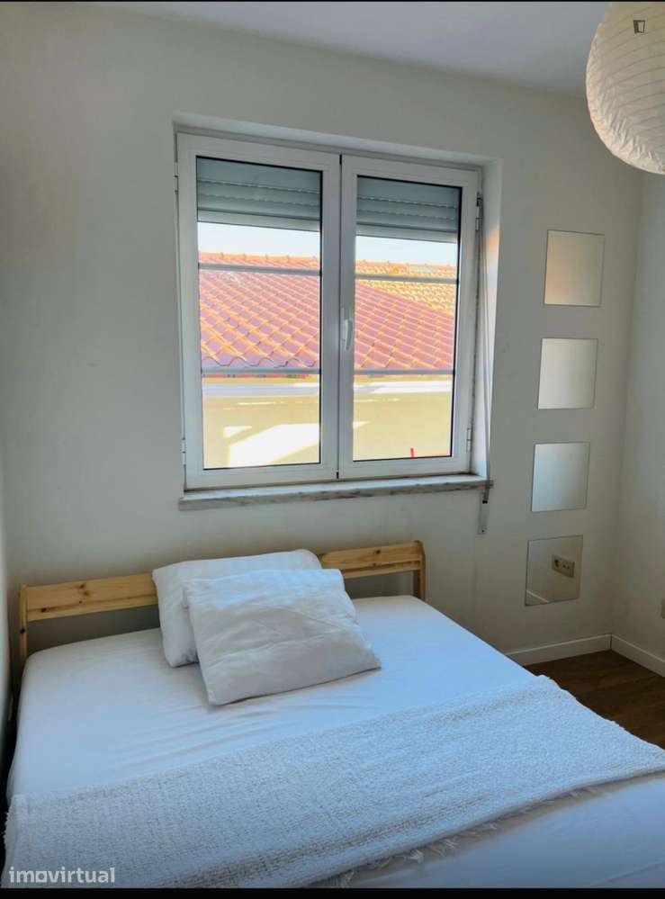 Quarto - localizado em Xabregas Lisbon - Grande imagem: 2/4