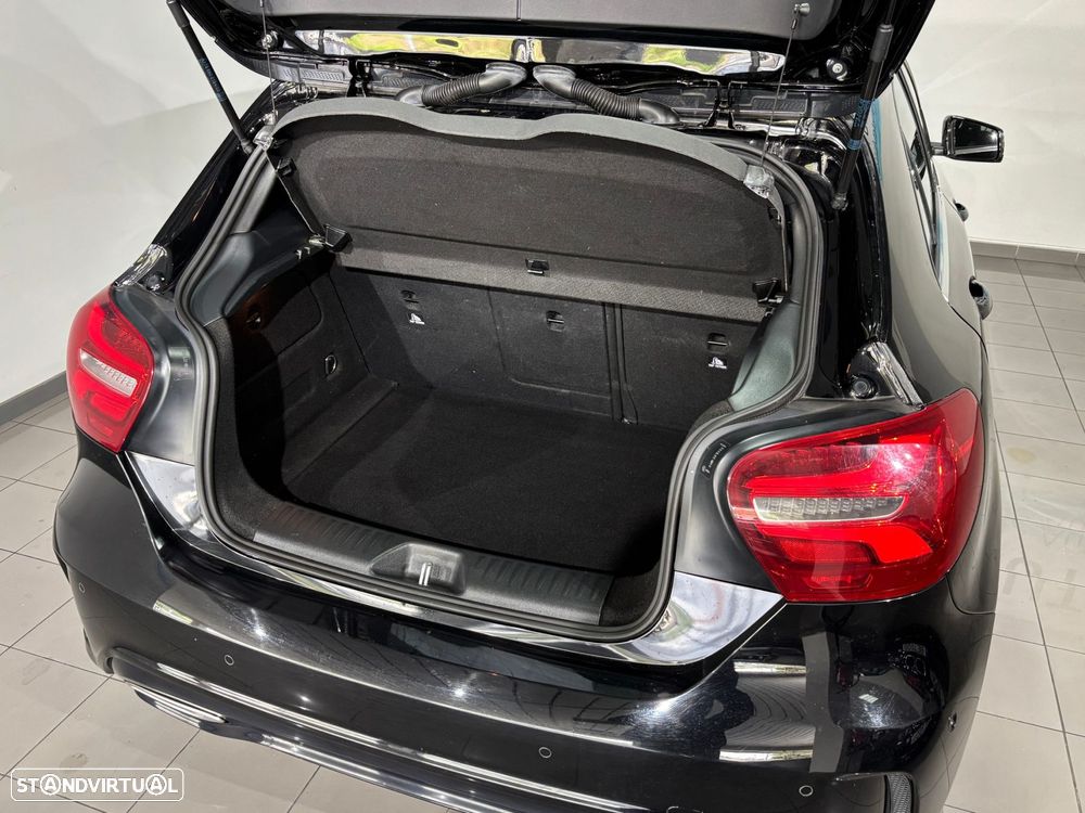 Mercedes-Benz A 180 d Style - 29