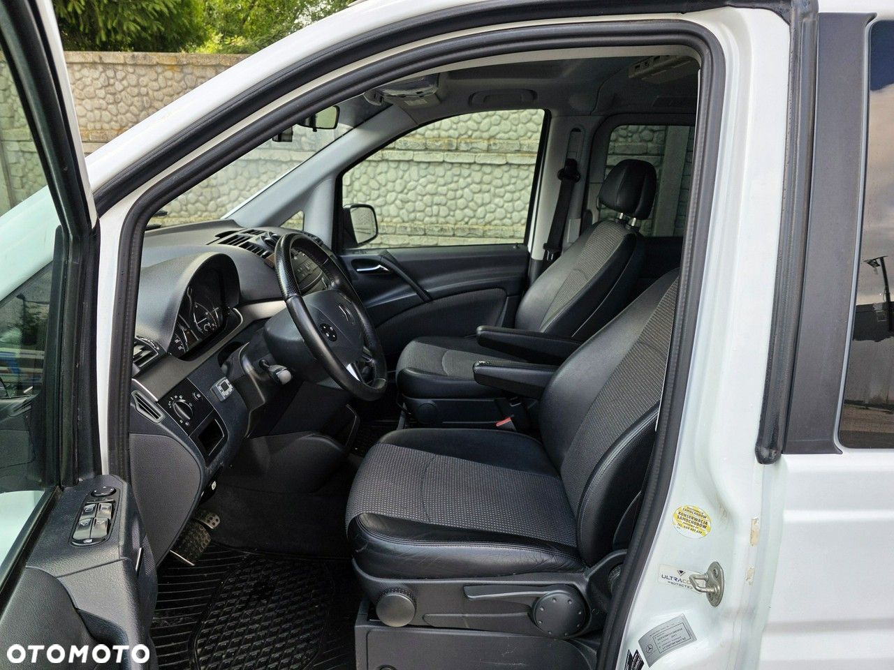 Mercedes-Benz Viano - 9