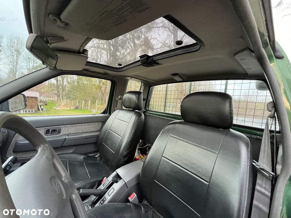 Nissan King Cab - 5