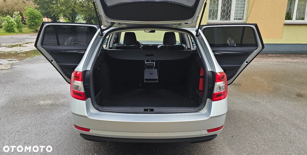 Skoda Octavia 2.0 TDI Style DSG - 12