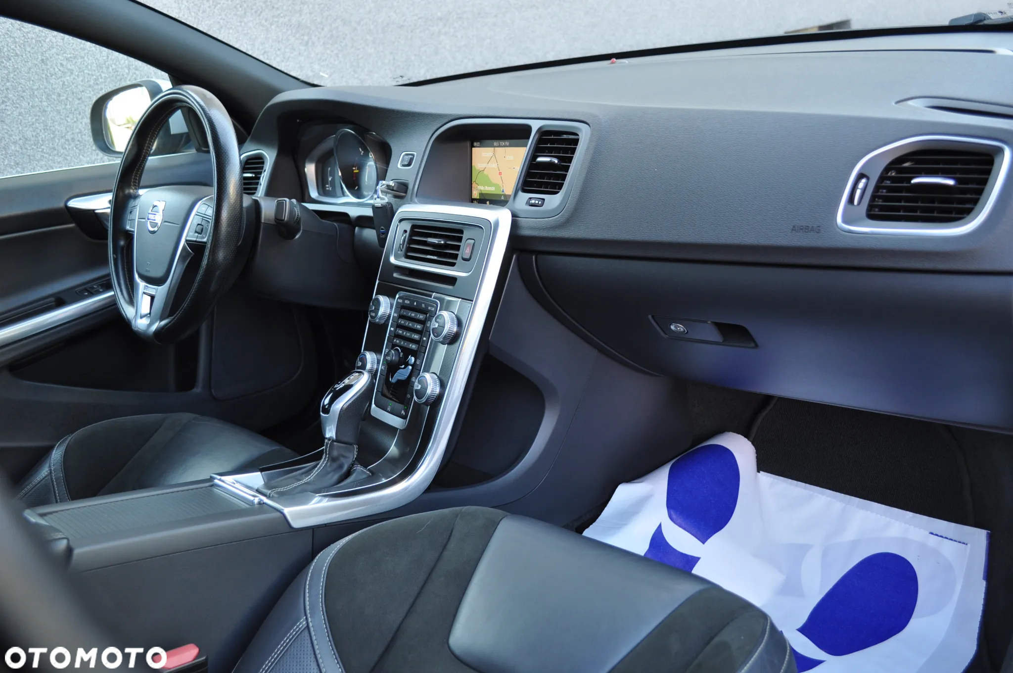 Volvo S60 D2 Geartronic RDesign - 16
