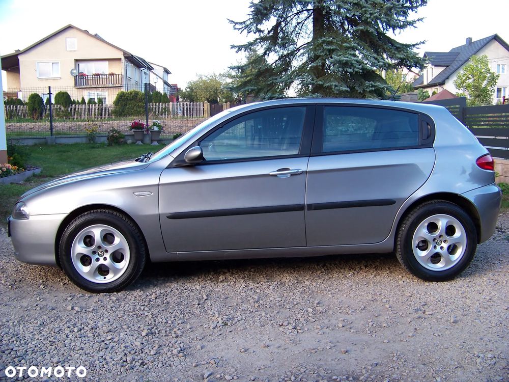 Alfa Romeo 147 - 4