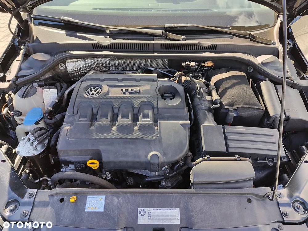 Volkswagen Jetta 2.0 TDI DPF BMT Trendline - 34