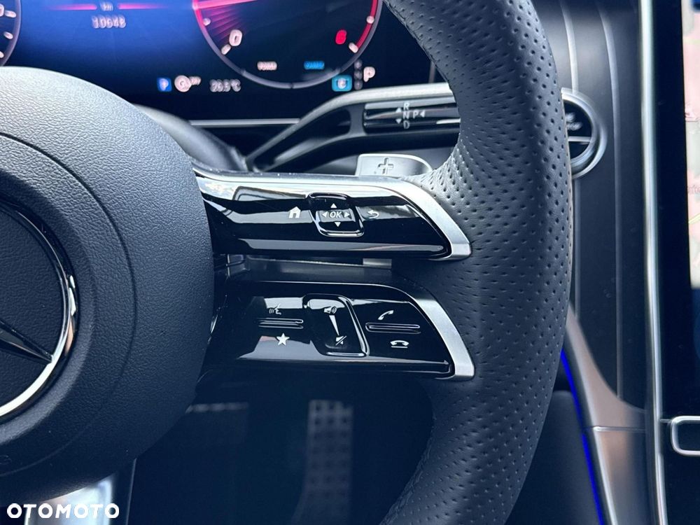 Mercedes-Benz GLC - 27